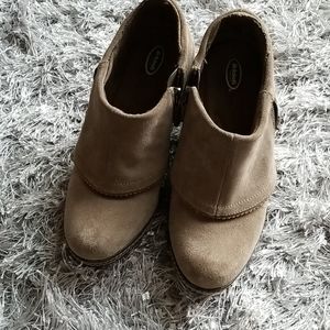 Dr. Scholl's (Taupe) Wedge Booties
